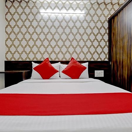 Oyo Flagship Varcity Pearl Near Nexus Mall Koramangala Бангалор Екстериор снимка