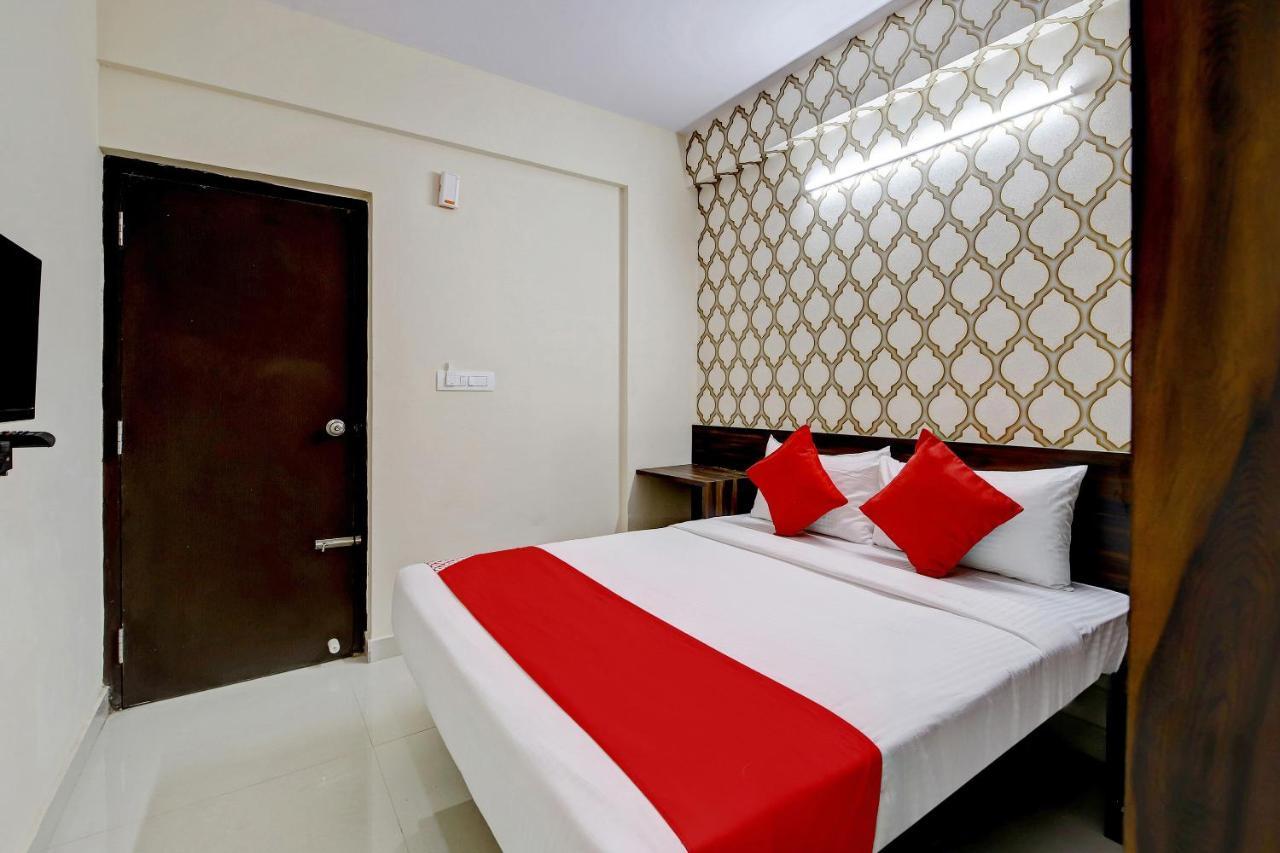 Oyo Flagship Varcity Pearl Near Nexus Mall Koramangala Бангалор Екстериор снимка